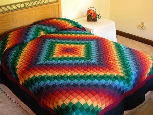 Courtesy of Amish Country Lane Quilts http://www.amishcountrylanes.com